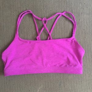 GapFit sports bra